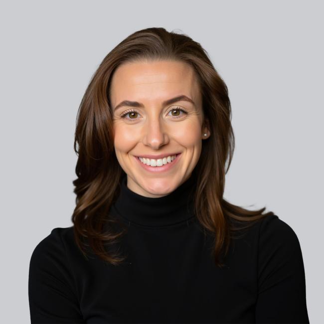 Dr Laurie Main