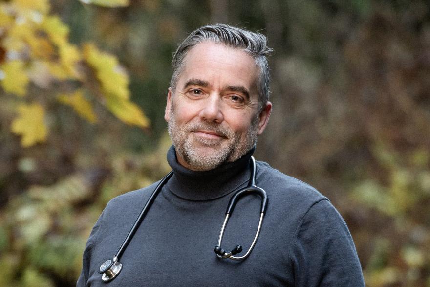 Dr Adam Thompson