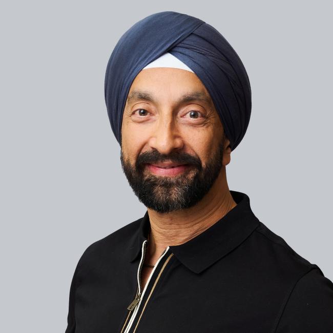 Baldev Sanghera headshot