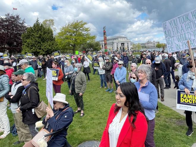 Rally on the front lawn of the legislature