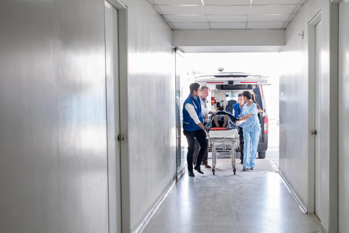 emergency_at_the_hospital_ambulance_stock_photography_id_234291.jpg