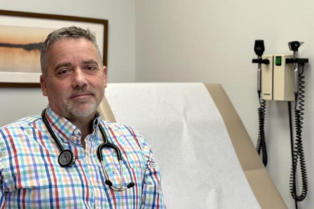 Dr Adam Thompson